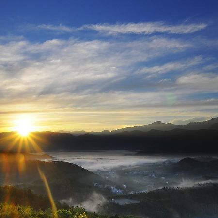 Sun Moon Lake Jinlongshan Bnb Yuchi Exteriér fotografie