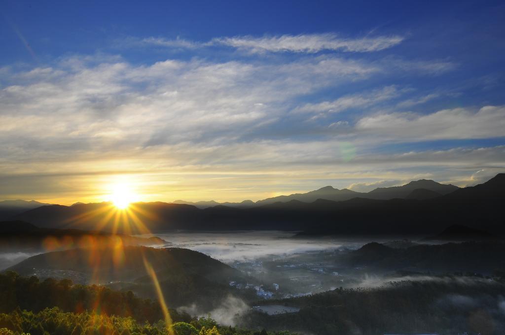 Sun Moon Lake Jinlongshan Bnb Yuchi Exteriér fotografie